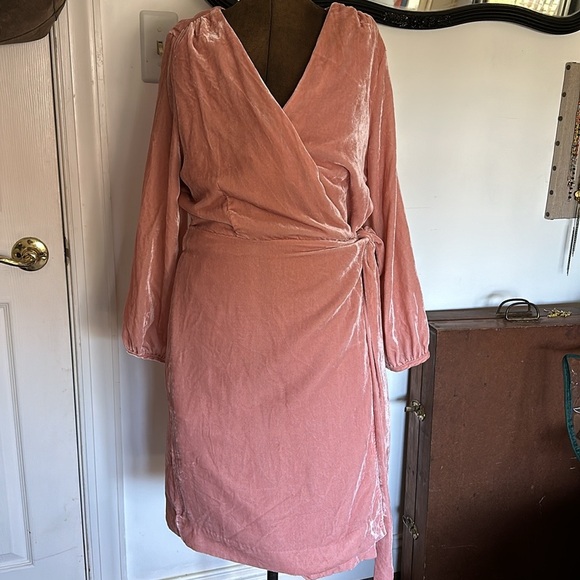 JCrew velvet wrap dress size M - Picture 3 of 4